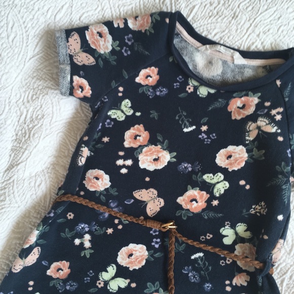 H&M Other - H&M Girls Dress Size 4-6